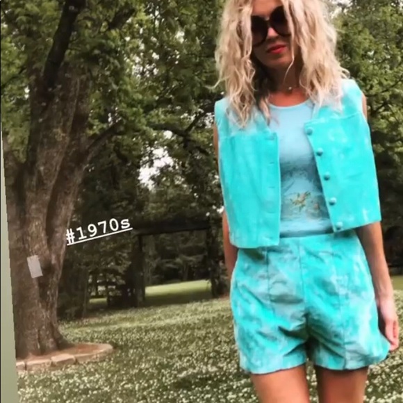 1970s Bright  Velvet Set - Picture 1 of 11